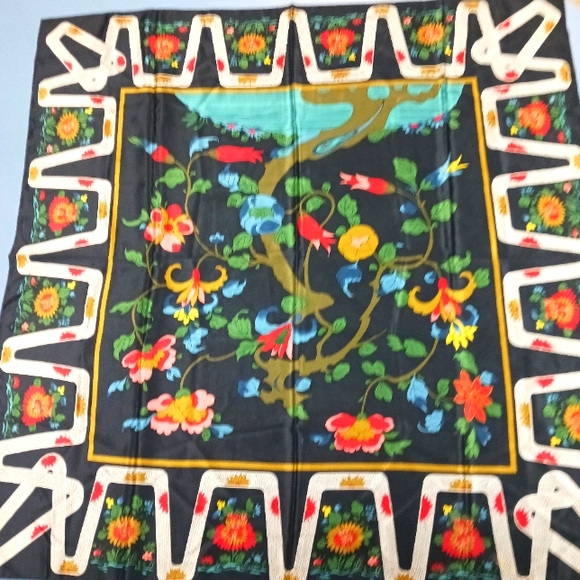 EUC 100% Silk Scarf - Picture 2 of 7